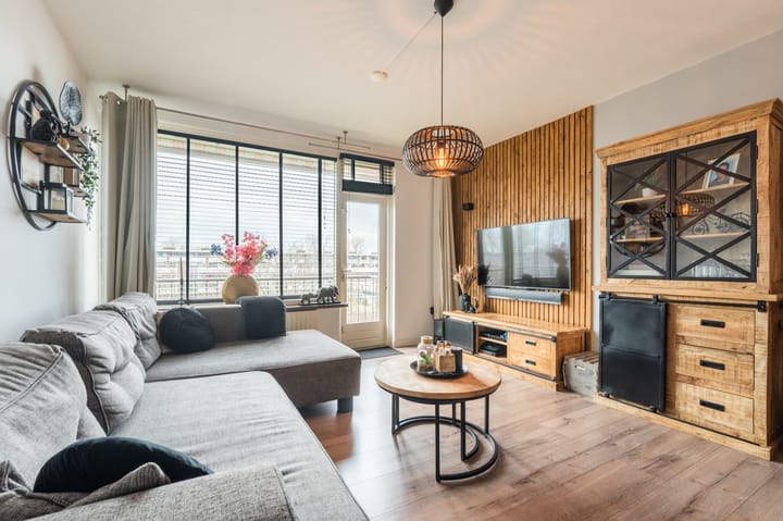 Foto 9 van Troelstrastraat 22