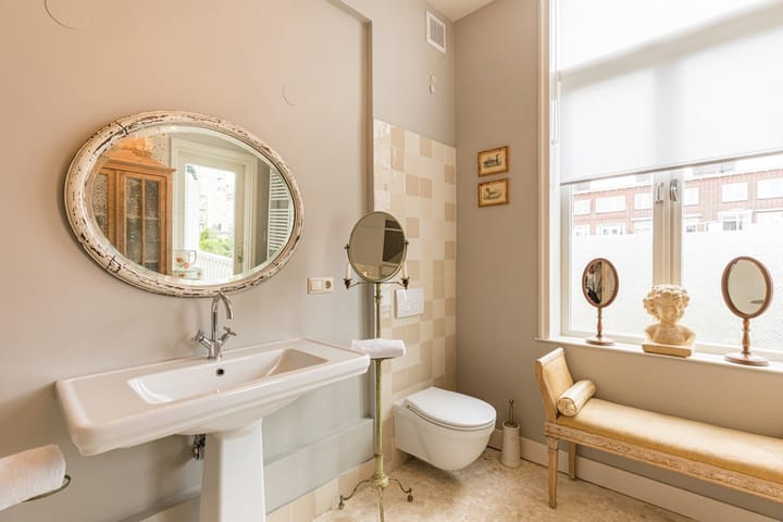 Photo 16 of Dirk Hoogenraadstraat 112