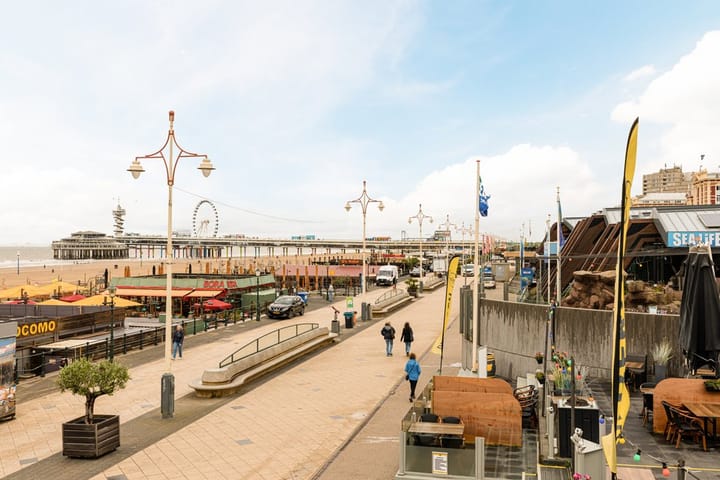 Photo 26 of Dirk Hoogenraadstraat 112