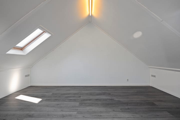 Foto 23 van Mering 77