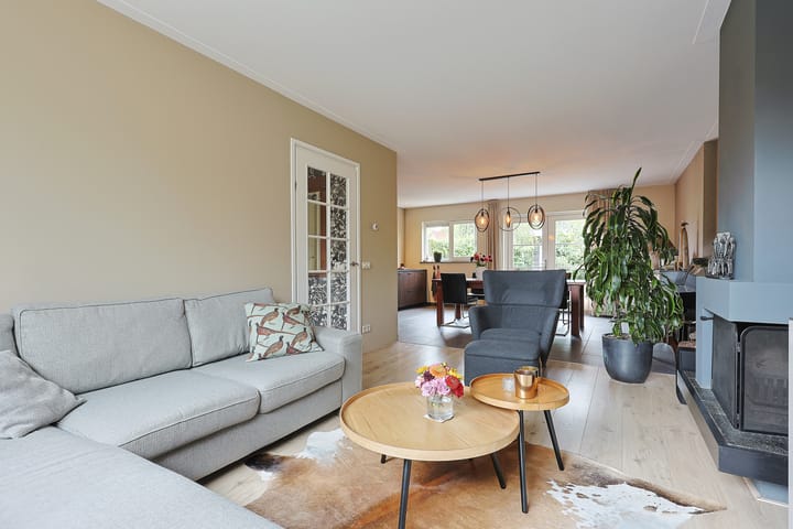 Photo 5 of Droonecampstraat 24