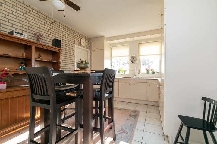 Foto 21 van Esdoornlaan 28