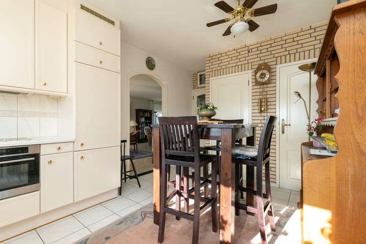 Foto 25 van Esdoornlaan 28