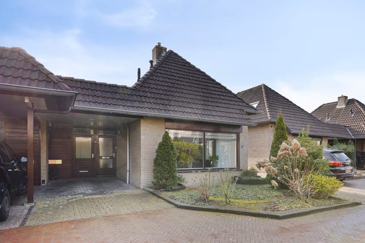 Foto 1 van Burgemeester Kneppelhoutplein 3