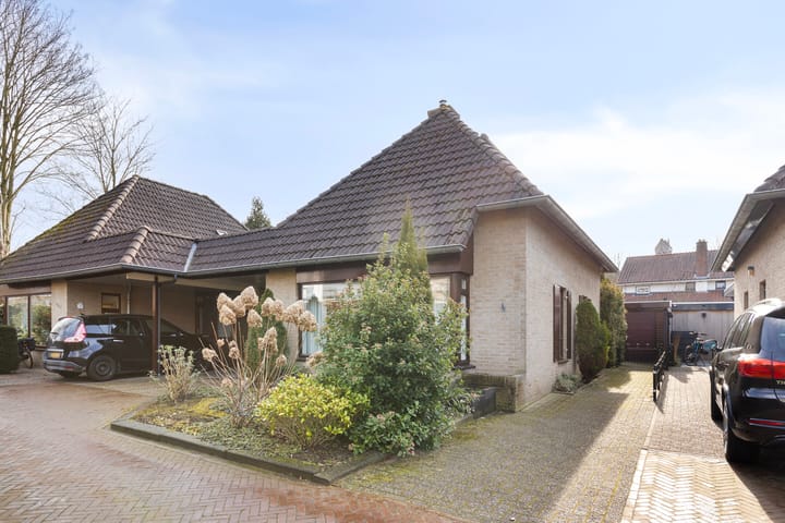 Foto 3 van Burgemeester Kneppelhoutplein 3