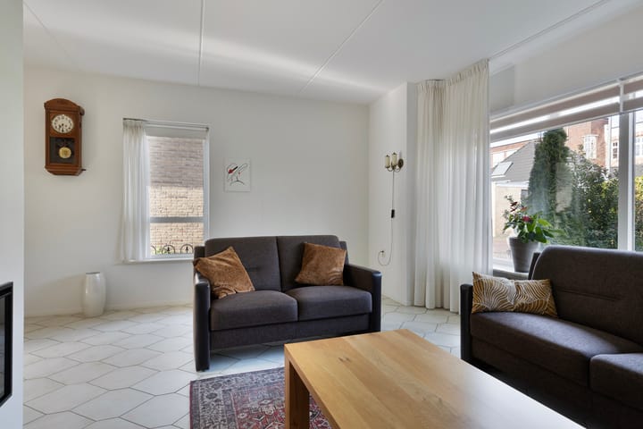 Foto 10 van Burgemeester Kneppelhoutplein 3