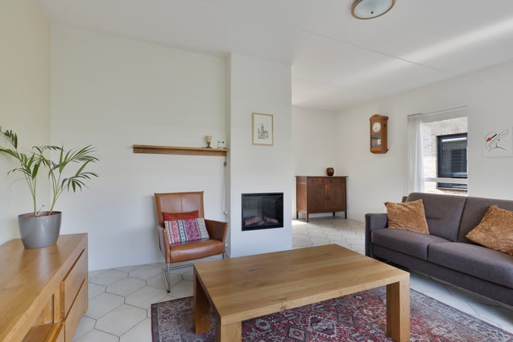 Foto 11 van Burgemeester Kneppelhoutplein 3