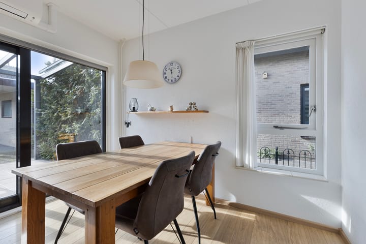 Foto 17 van Burgemeester Kneppelhoutplein 3