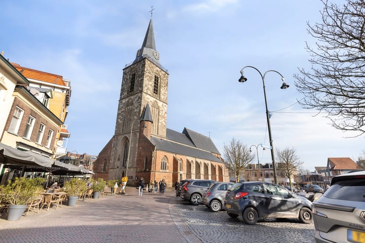 Foto 45 van Burgemeester Kneppelhoutplein 3