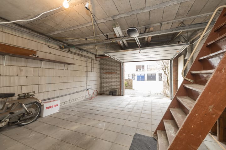 Photo 19 of Willy Sluiterstraat 77