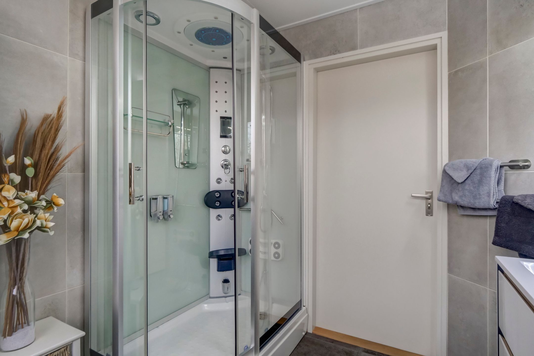 Photo 27 of Vermeerstraat 3