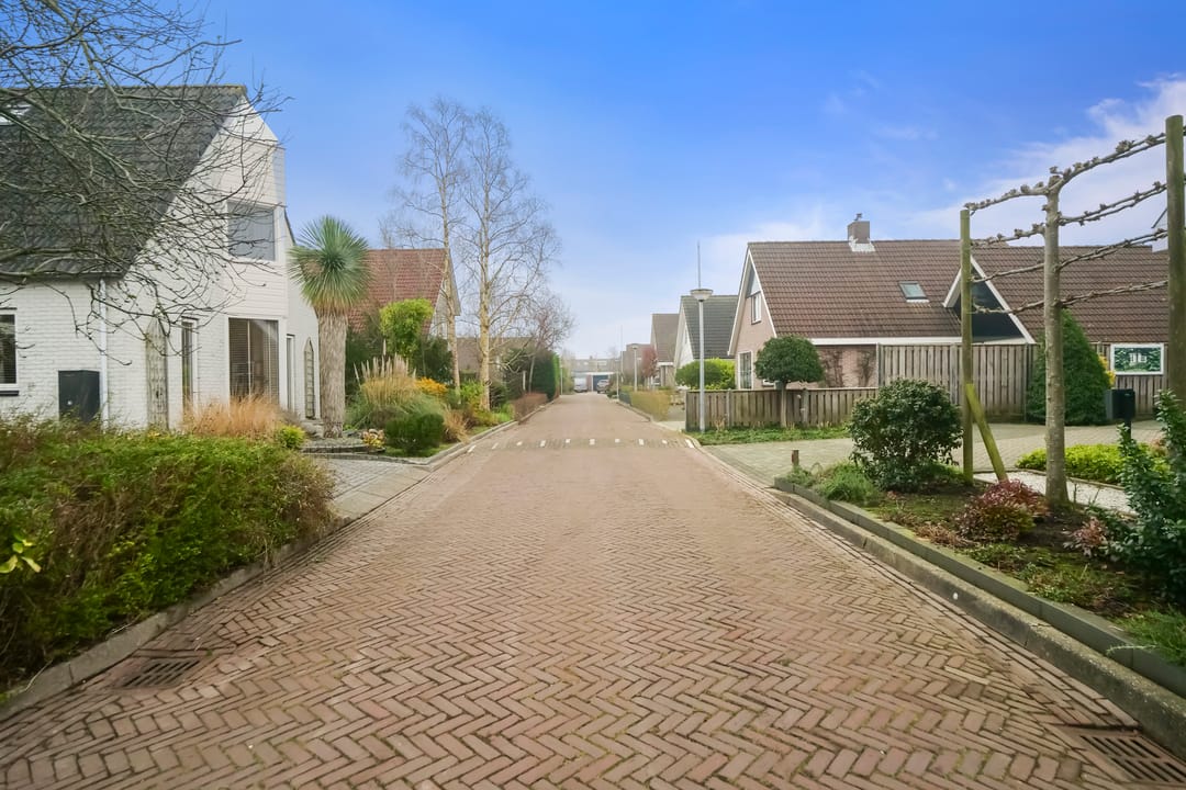 Photo 41 of Vermeerstraat 3