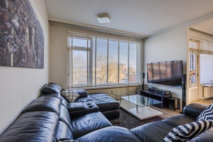 Foto 2 van Staringlaan 172