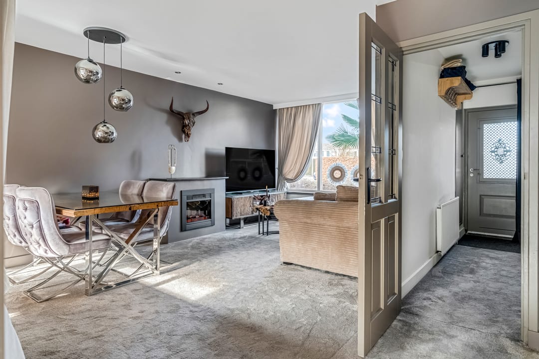 Foto 2 van Warmoesstraat 26