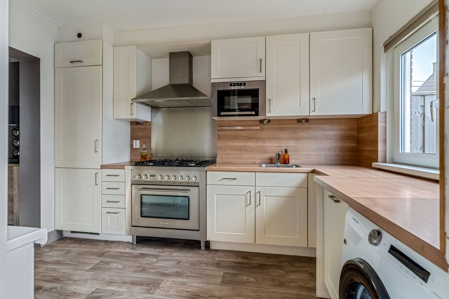 Foto 19 van Warmoesstraat 26