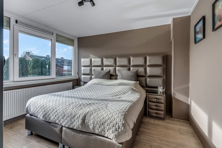 Foto 23 van Warmoesstraat 26