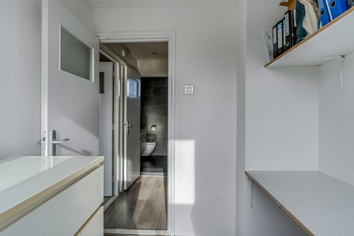 Foto 24 van Warmoesstraat 26