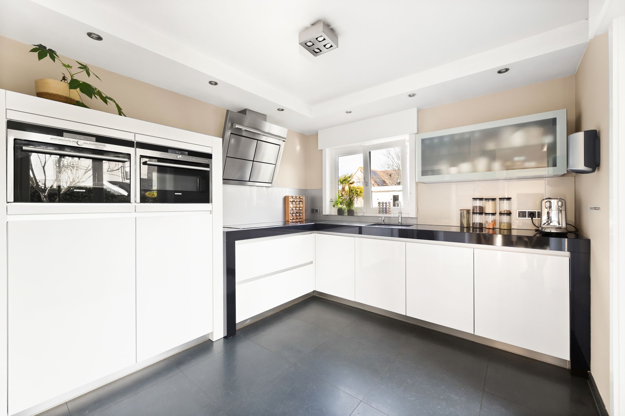 Foto 3 van Anna Blamanlaan 19