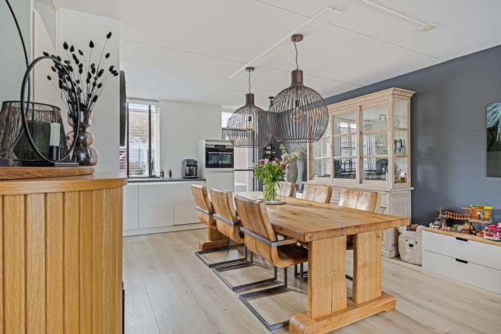 Photo 3 of Margrietstraat 24