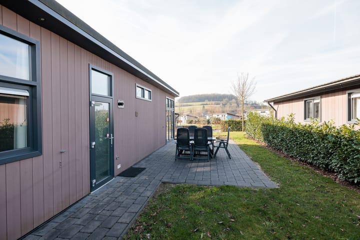 Photo 3 of Valkenburgerweg 128-301