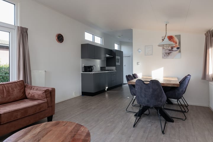 Photo 8 of Valkenburgerweg 128-301