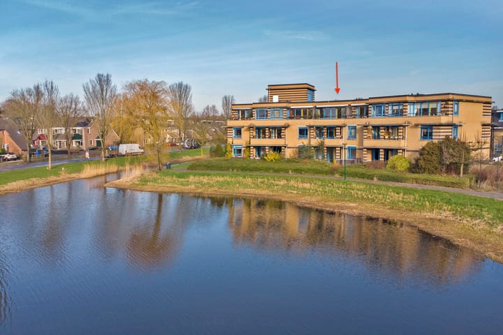 Foto 1 van Einder 33