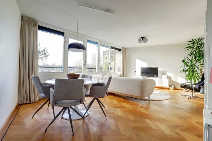 Foto 5 van Einder 33