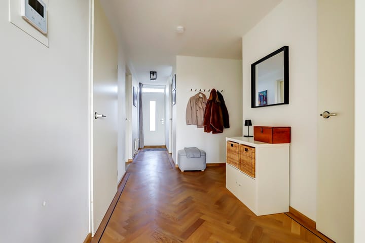 Foto 12 van Einder 33