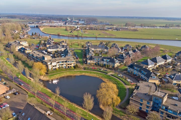 Foto 22 van Einder 33