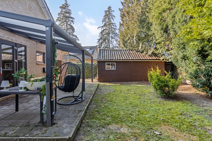 Foto 3 van Larixweg 11