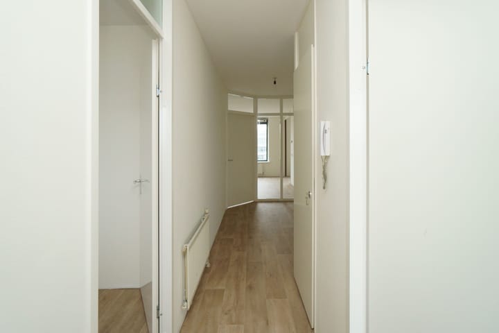 Foto 6 van Zuidplein 672