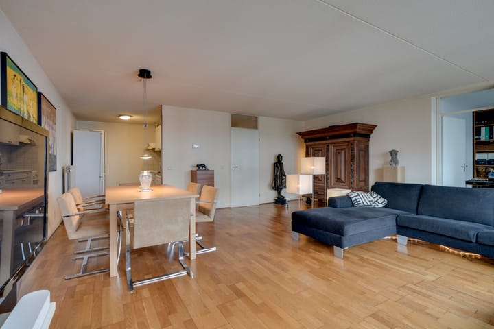 Foto 2 van Pastoor van Nuenenstraat 6