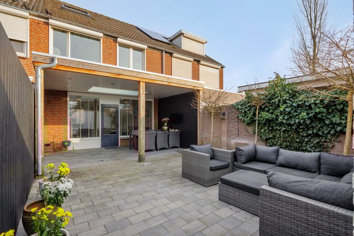 Foto 31 van Fagotstraat 4