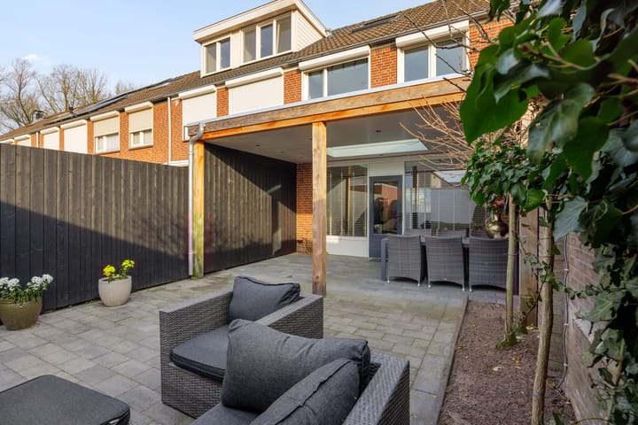 Foto 32 van Fagotstraat 4