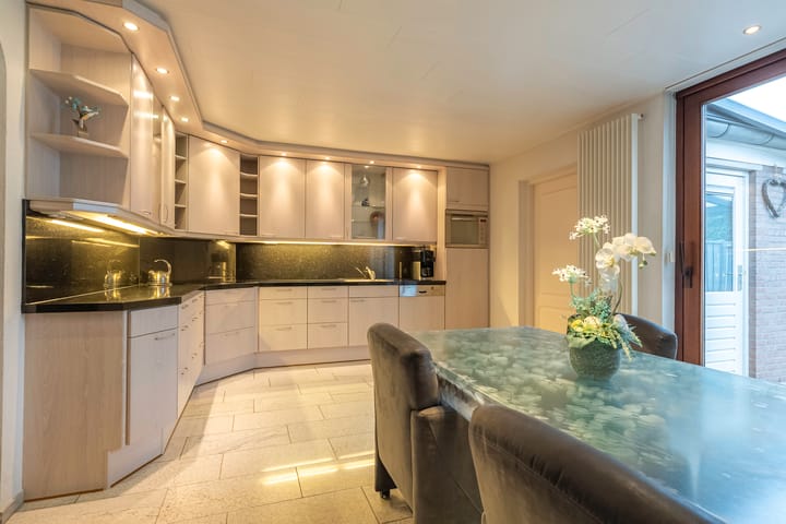 Foto 10 van Pleistraat 6