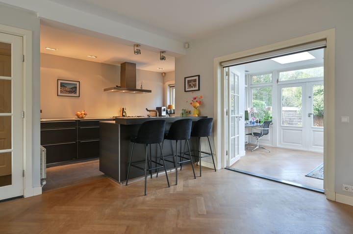 Photo 17 of van der Helstlaan 7