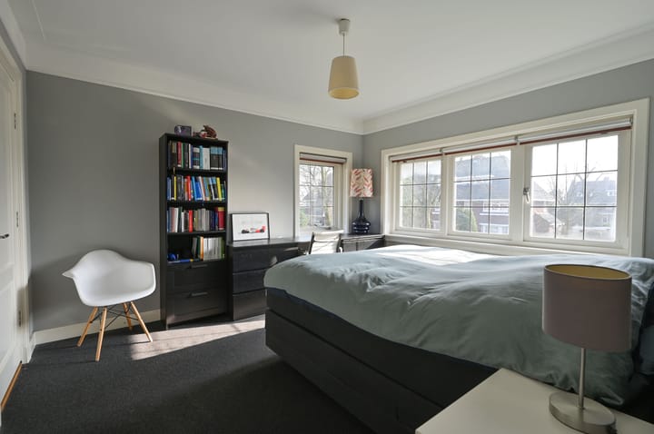 Photo 21 of van der Helstlaan 7