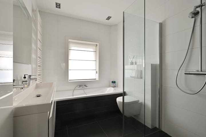 Photo 23 of van der Helstlaan 7