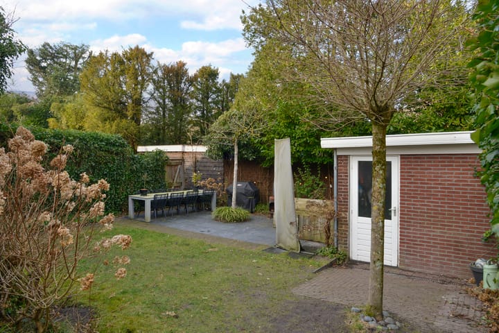 Photo 31 of van der Helstlaan 7