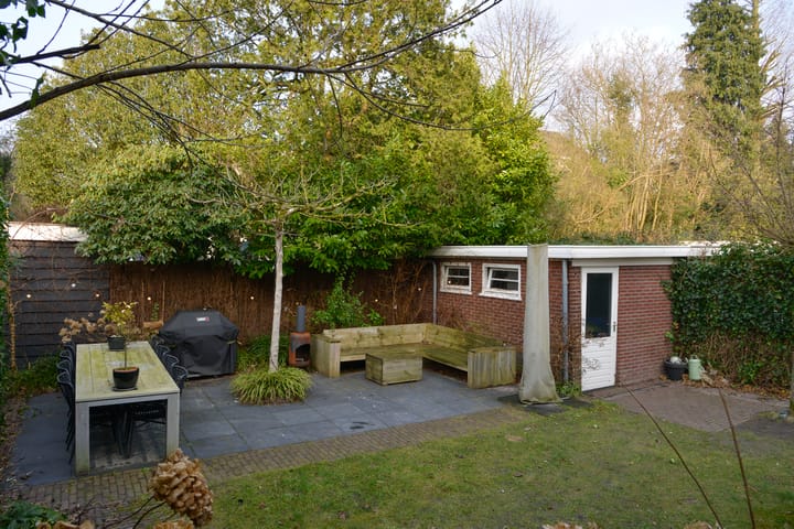 Photo 32 of van der Helstlaan 7