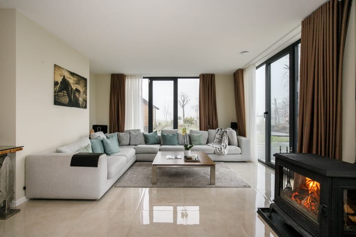 Foto 14 van Achterbroek 26-A