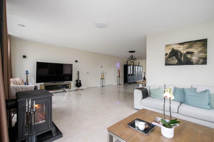 Foto 15 van Achterbroek 26-A