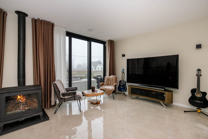 Foto 16 van Achterbroek 26-A