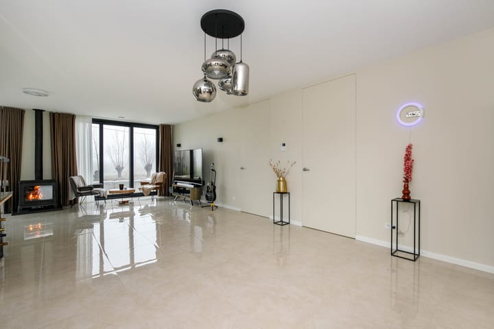 Foto 18 van Achterbroek 26-A