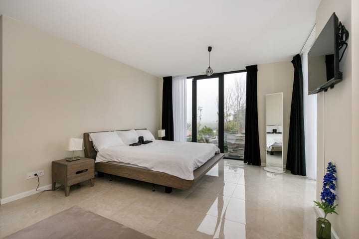 Foto 27 van Achterbroek 26-A