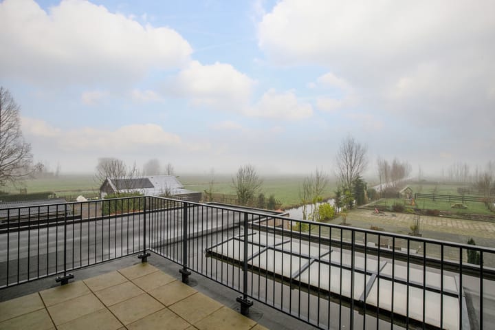 Foto 37 van Achterbroek 26-A