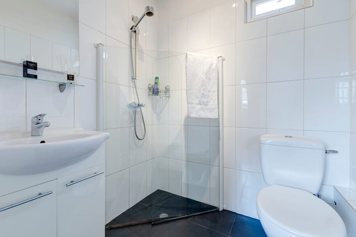 Foto 15 van Hezenbergerweg 24