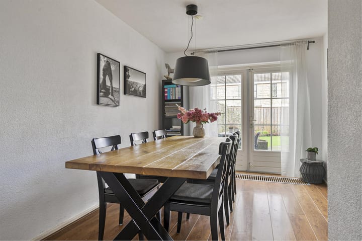 Photo 8 of Pinksterbloem 31