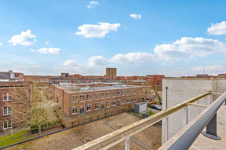 Foto 41 van Beneluxlaan 665