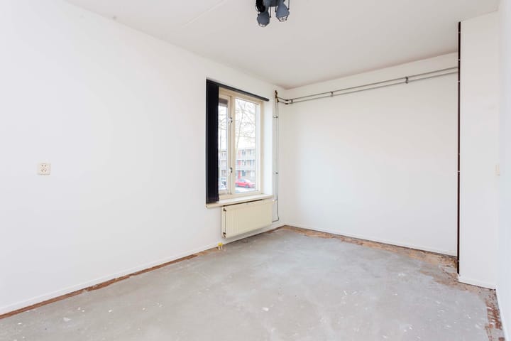 Photo 16 of Suze Groenewegstraat 32